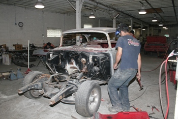 Ohio Technical College &ndash; Edelbrock 57 Chevy car Restoration